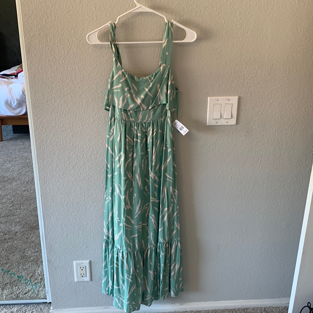 Liv3 Maxi Dress